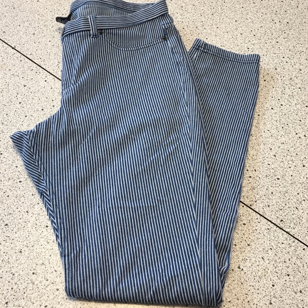 Striped blue and white Hue jeggings